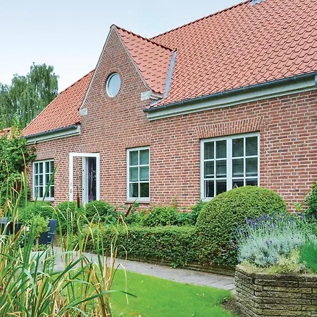 Nydelig Bolig I Egå Med Kjøkken Feriehus *